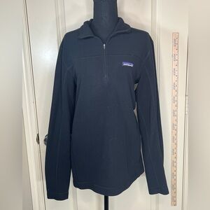 Patagonia Women's Black half zip fleece top